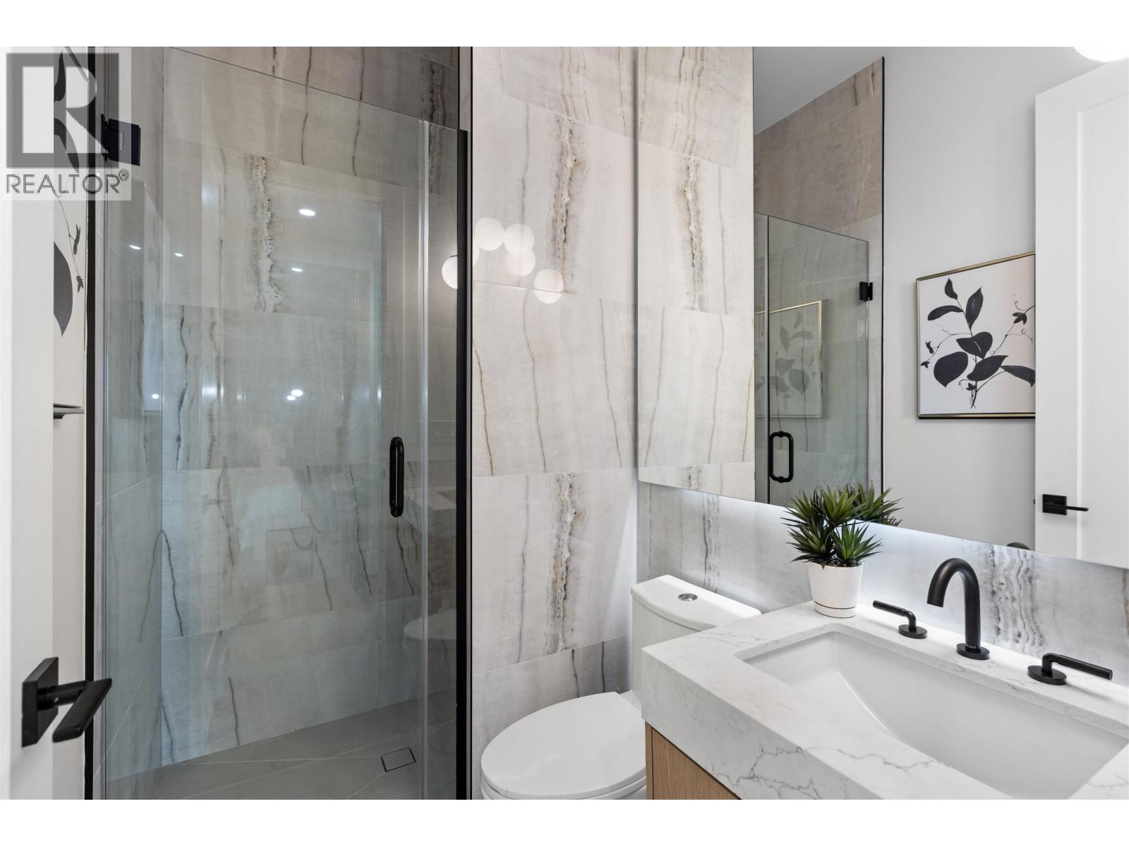 1 10 N Hythe Avenue, Burnaby, British Columbia  V5B 1G4 - Photo 13 - R3120647