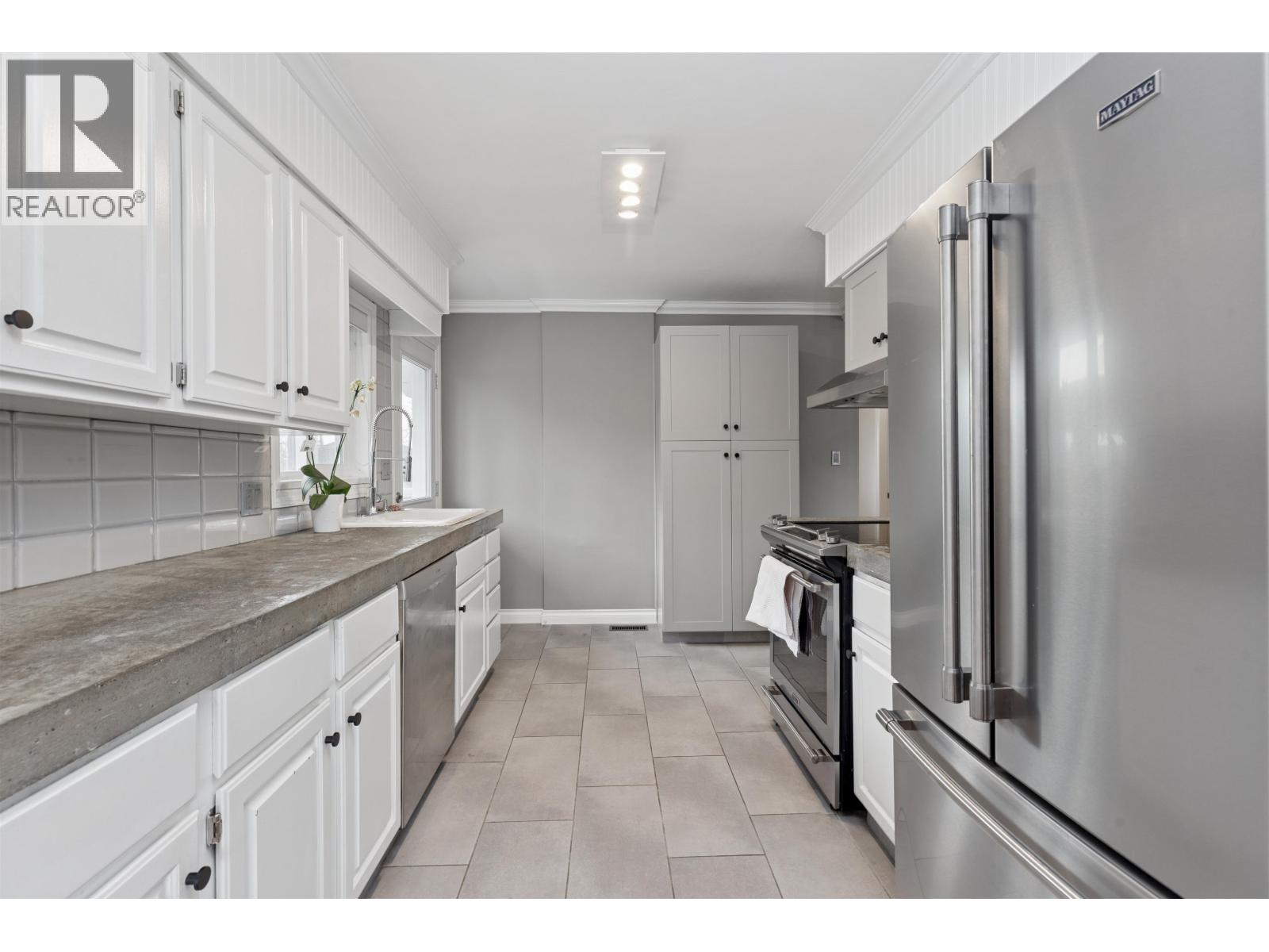 1425 William Avenue, North Vancouver, British Columbia  V7L 4G1 - Photo 11 - R3107575