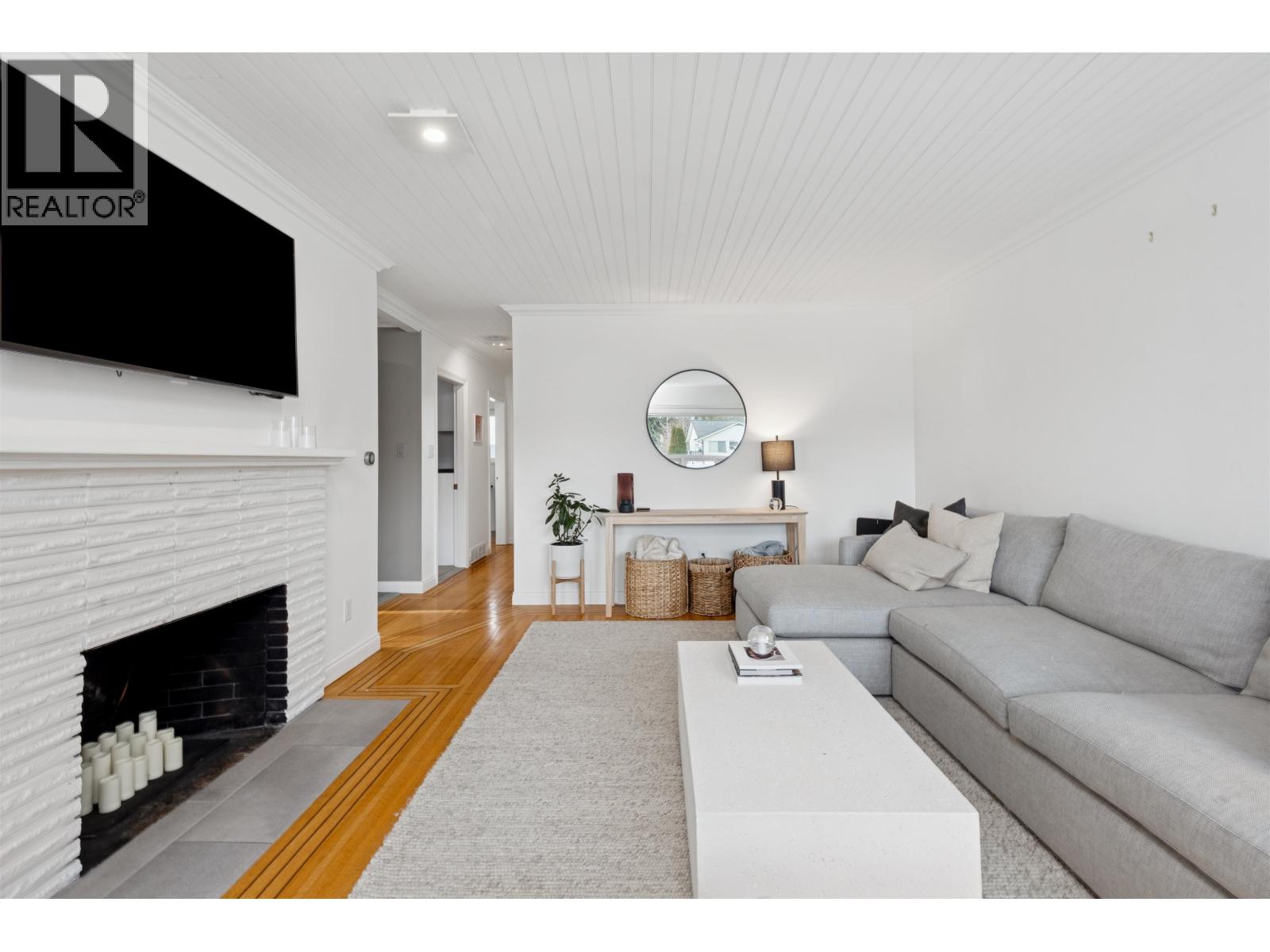 1425 William Avenue, North Vancouver, British Columbia  V7L 4G1 - Photo 8 - R3107575
