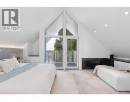 1425 WILLIAM AVENUE, North Vancouver, British Columbia