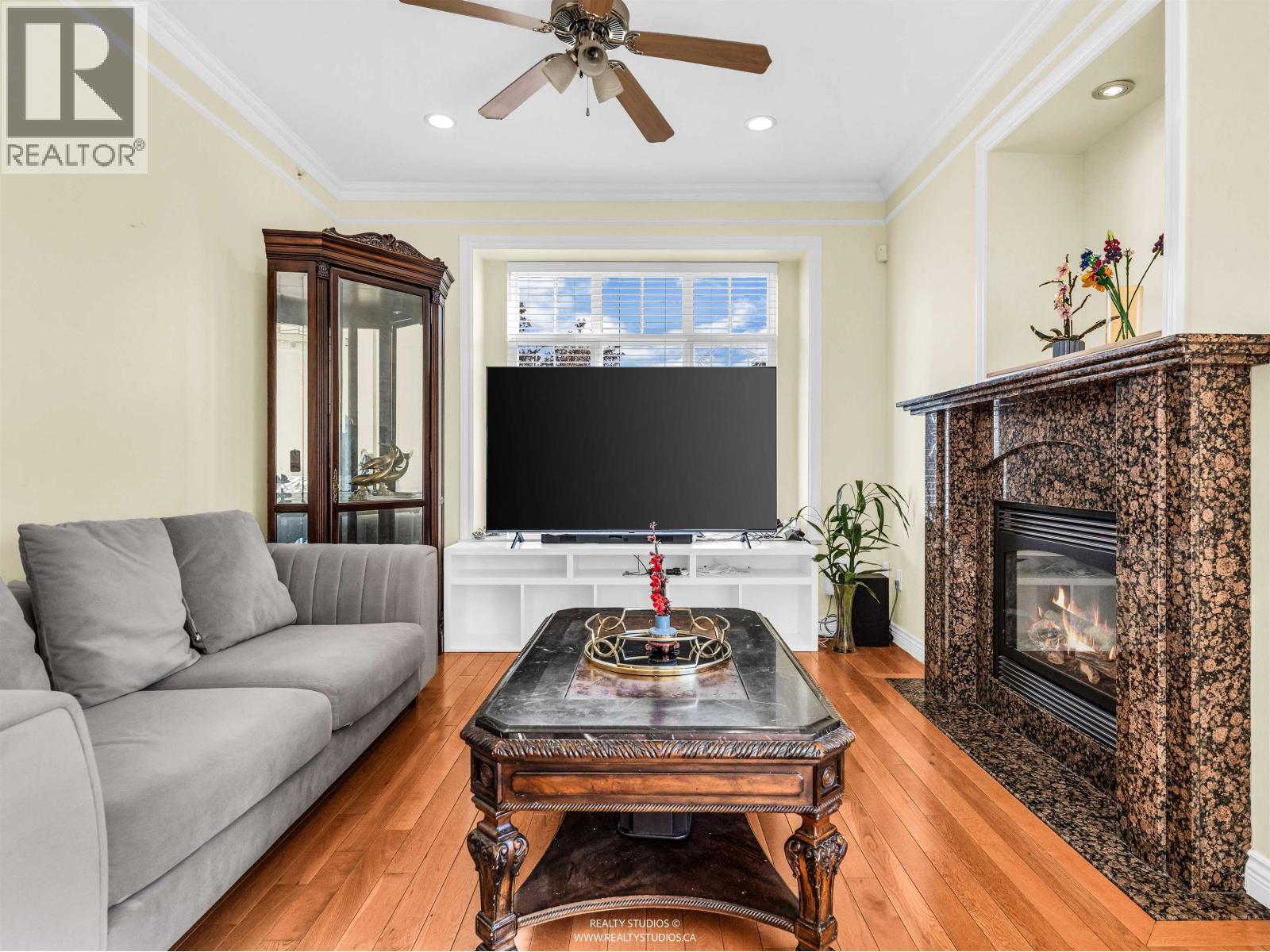 3403 E 26th Avenue, Vancouver, British Columbia  V5R 1M2 - Photo 12 - R3120626