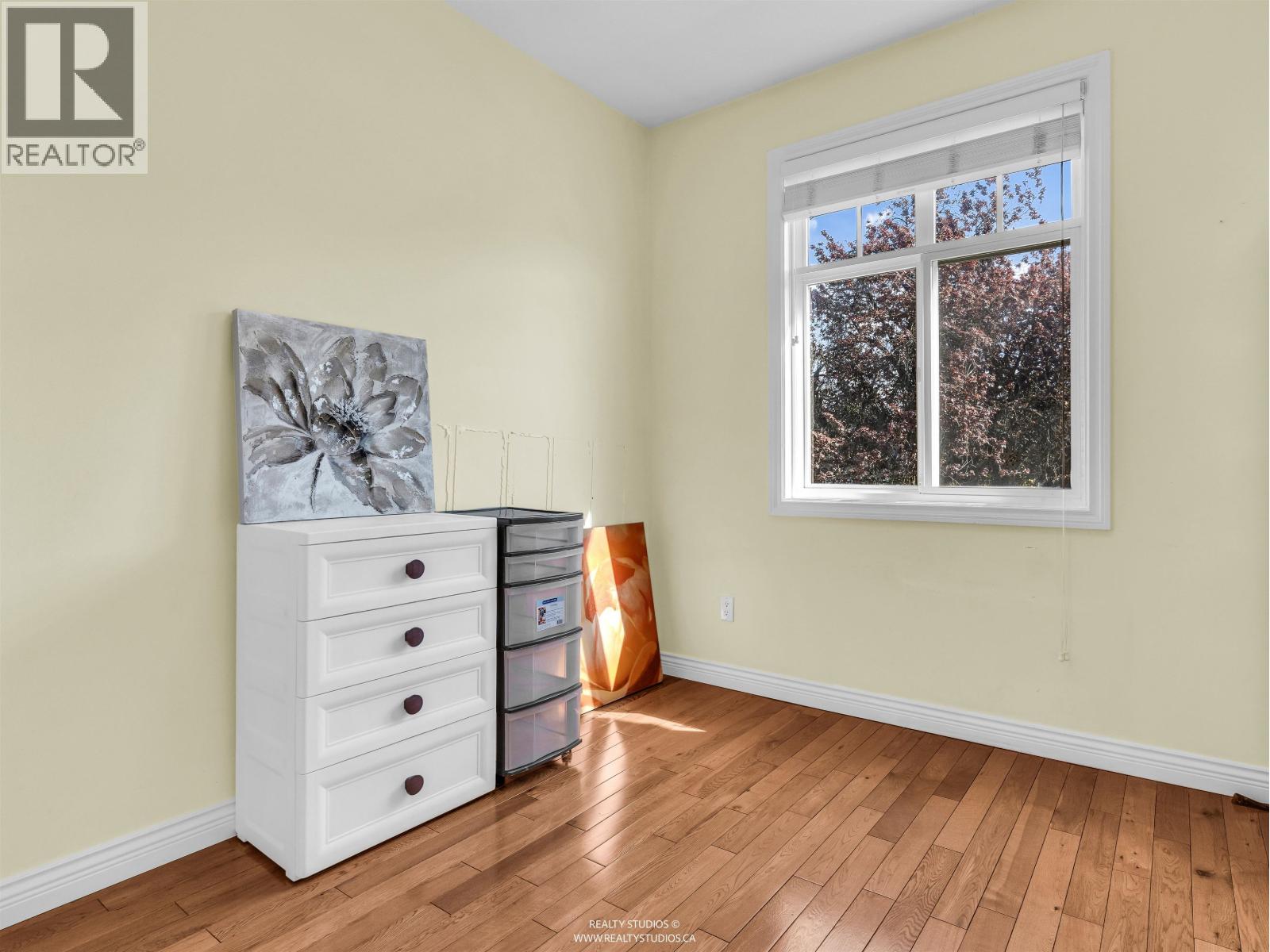 3403 E 26th Avenue, Vancouver, British Columbia  V5R 1M2 - Photo 17 - R3120626