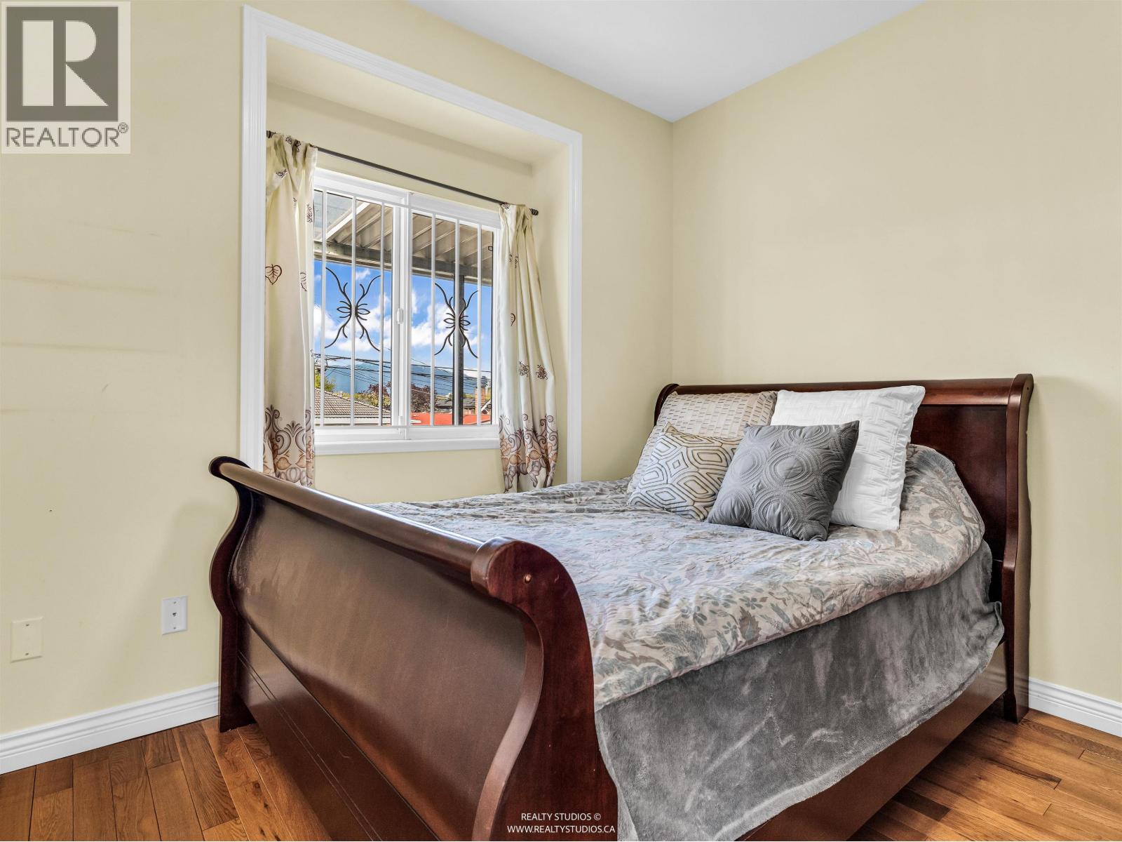 3403 E 26th Avenue, Vancouver, British Columbia  V5R 1M2 - Photo 18 - R3120626