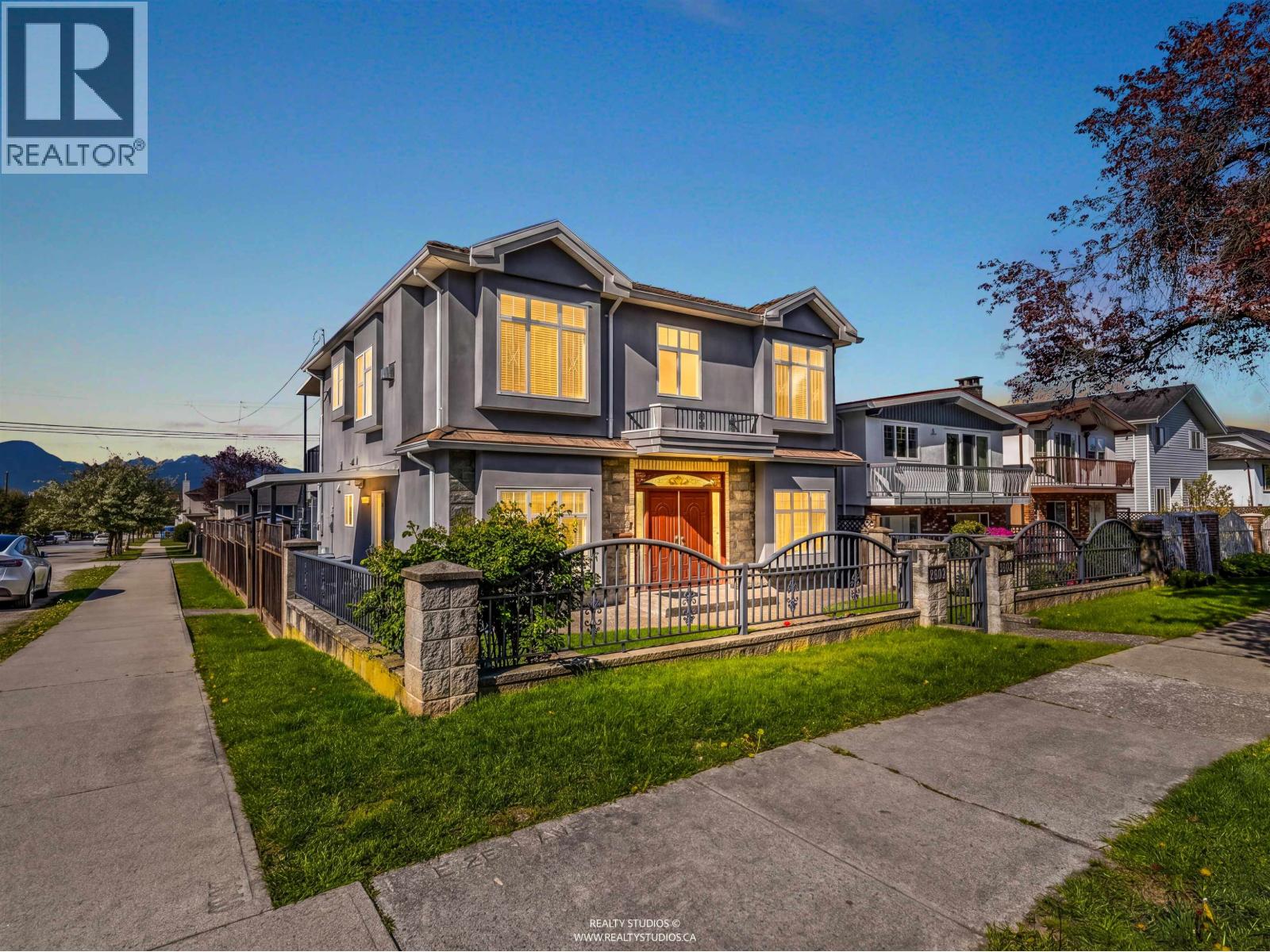 3403 E 26th Avenue, Vancouver, British Columbia  V5R 1M2 - Photo 2 - R3120626