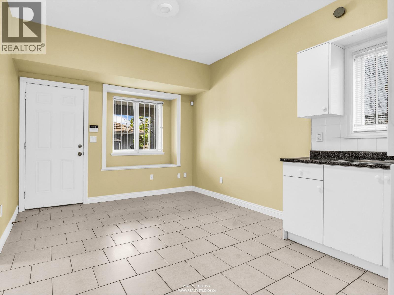 3403 E 26th Avenue, Vancouver, British Columbia  V5R 1M2 - Photo 33 - R3120626