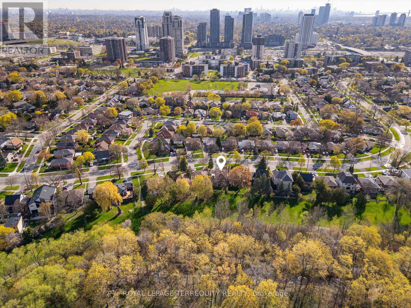 256 Renforth Drive, Toronto, Ontario  M9C 2K9 - Photo 49 - W13090510