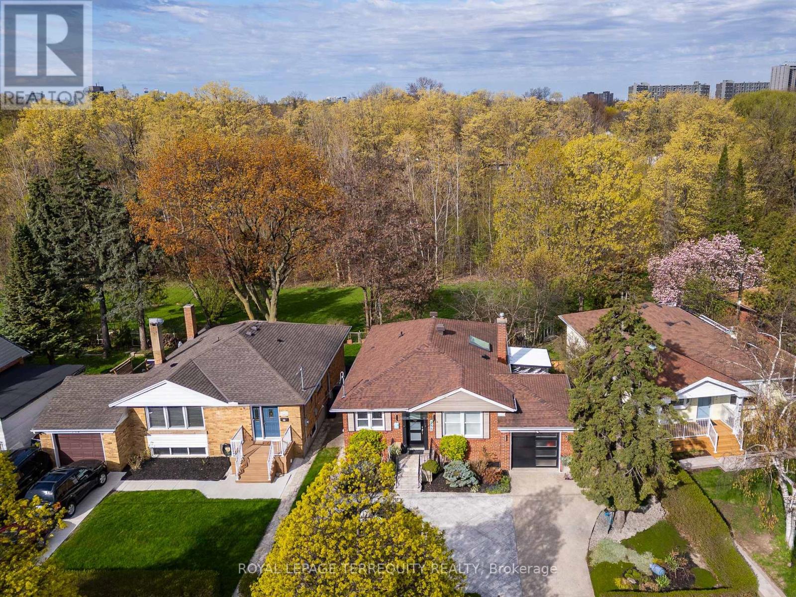 256 Renforth Drive, Toronto, Ontario  M9C 2K9 - Photo 48 - W13090510