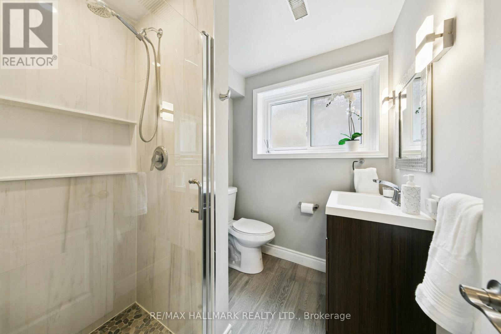 2251 Carol Road, Oakville (Fd Ford), Ontario  L6J 5K9 - Photo 18 - W13093602