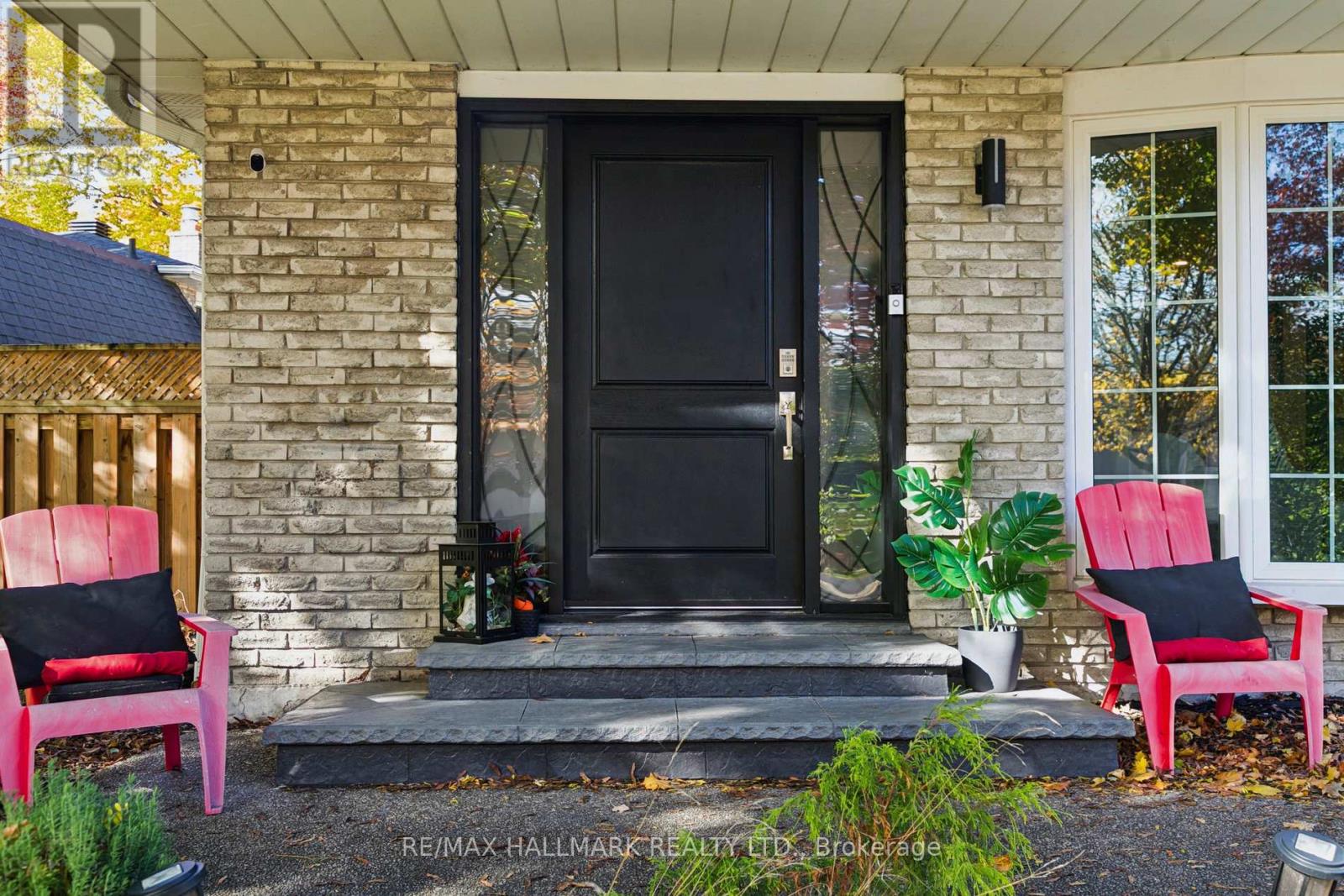 2251 Carol Road, Oakville (Fd Ford), Ontario  L6J 5K9 - Photo 3 - W13093602