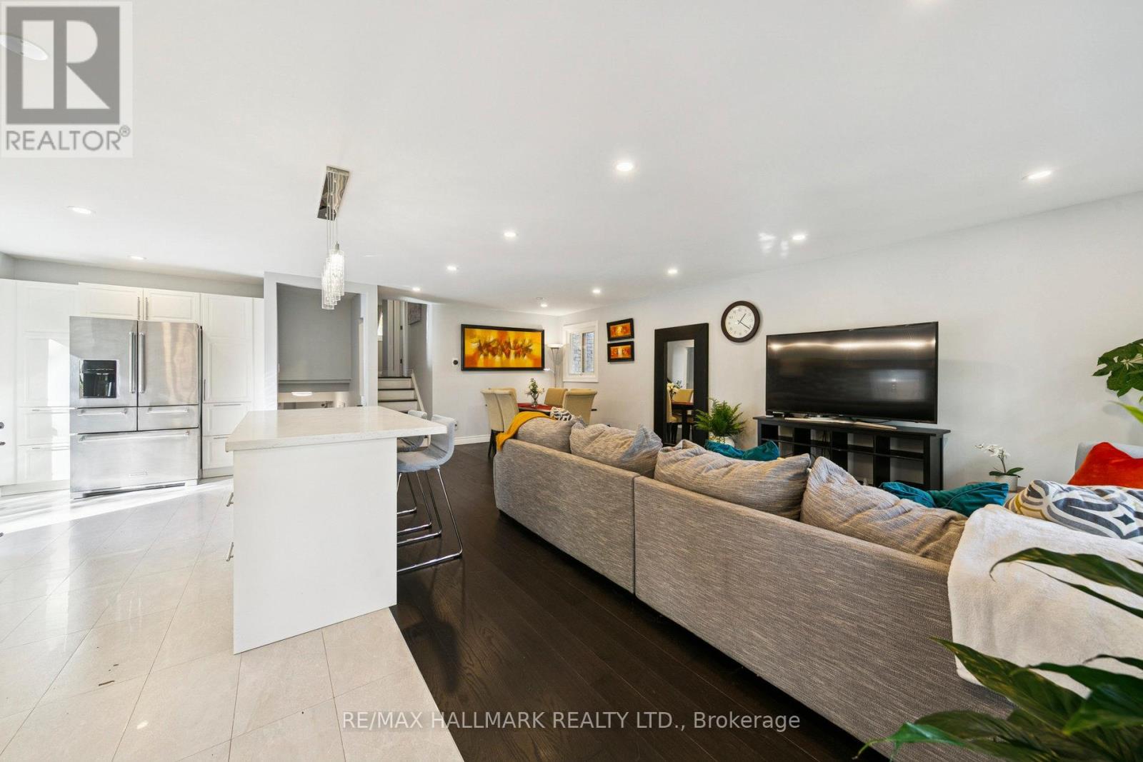 2251 Carol Road, Oakville (Fd Ford), Ontario  L6J 5K9 - Photo 6 - W13093602