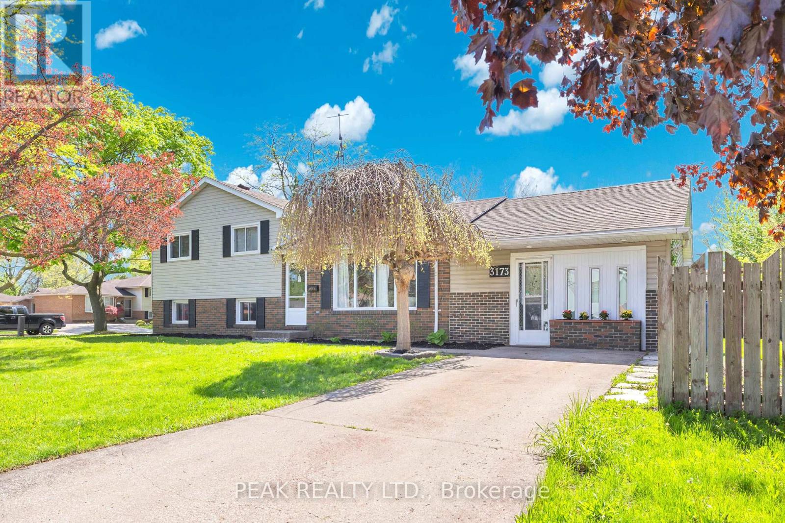 3173 SUSSEX COURT, Windsor, Ontario