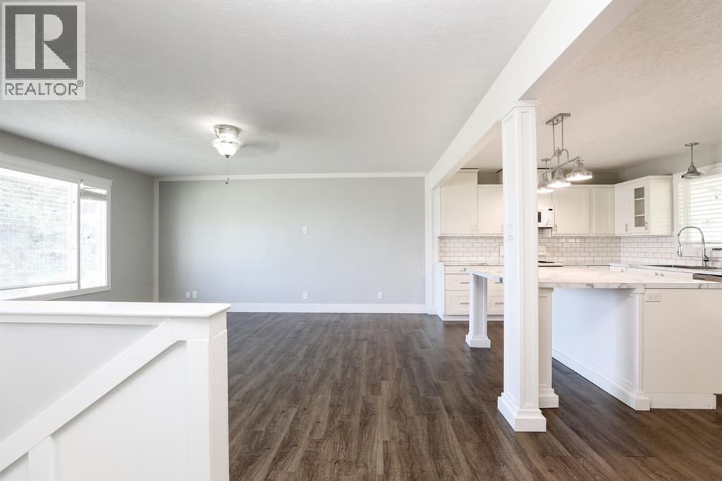 101 Mcgill Boulevard W, Lethbridge, Alberta  T1K 3V8 - Photo 4 - A2307668