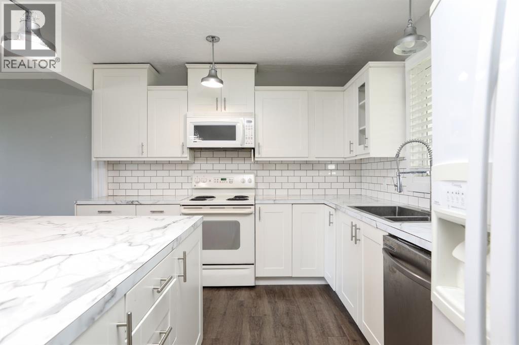 101 Mcgill Boulevard W, Lethbridge, Alberta  T1K 3V8 - Photo 9 - A2307668