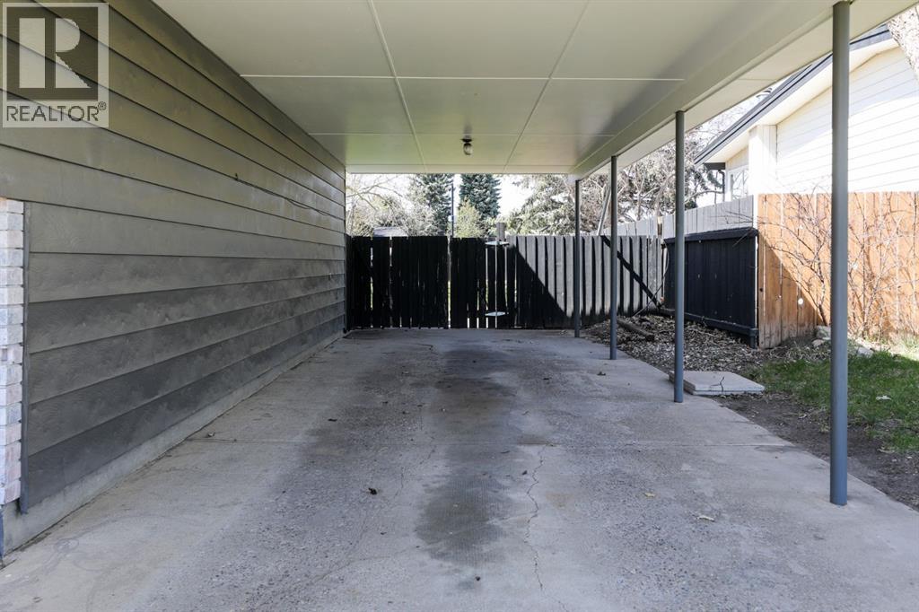 101 Mcgill Boulevard W, Lethbridge, Alberta  T1K 3V8 - Photo 36 - A2307668