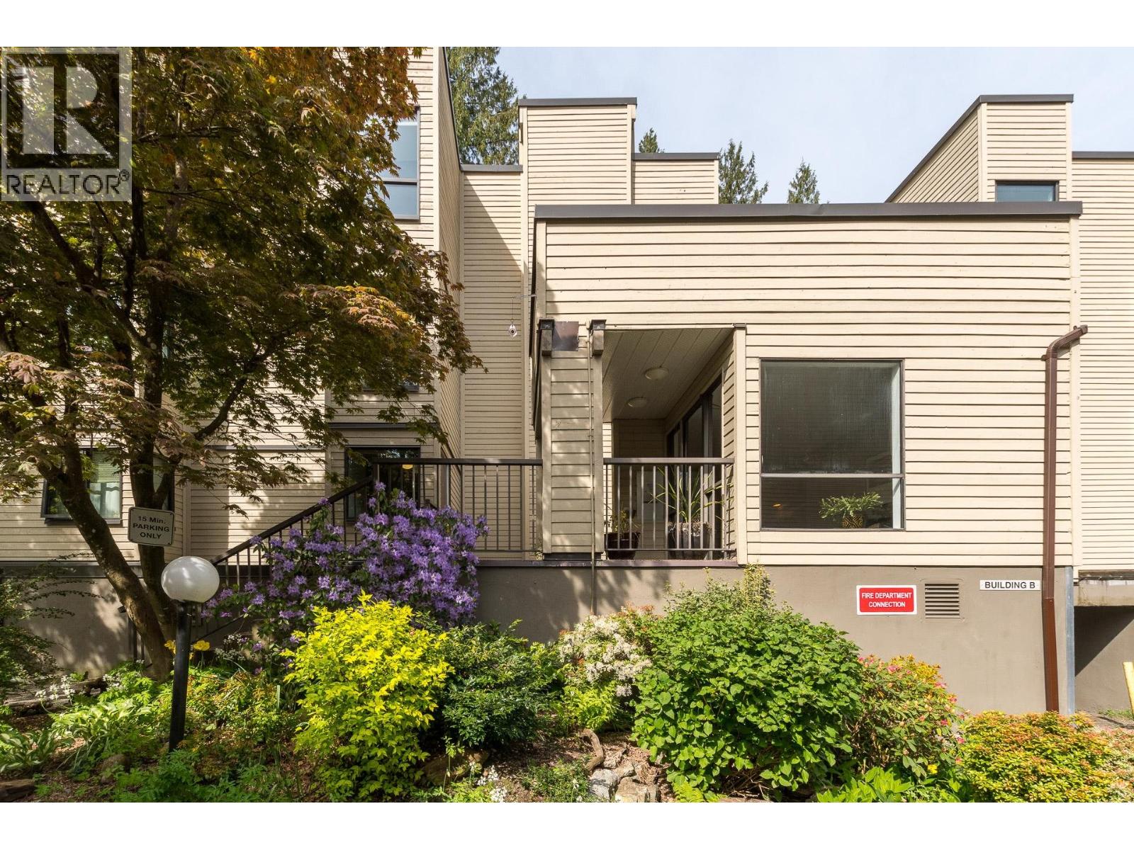 212 3275 Mountain Highway, North Vancouver, British Columbia  V7K 2H4 - Photo 2 - R3120591