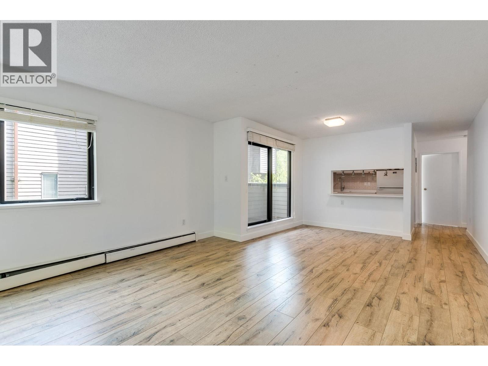 212 3275 Mountain Highway, North Vancouver, British Columbia  V7K 2H4 - Photo 9 - R3120591