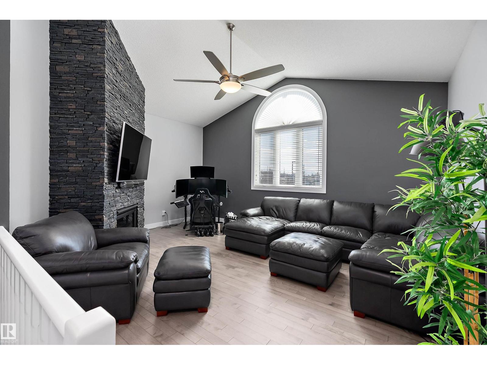 1223 117 St Nw, Edmonton, Alberta  T6J 7E5 - Photo 24 - E4486099