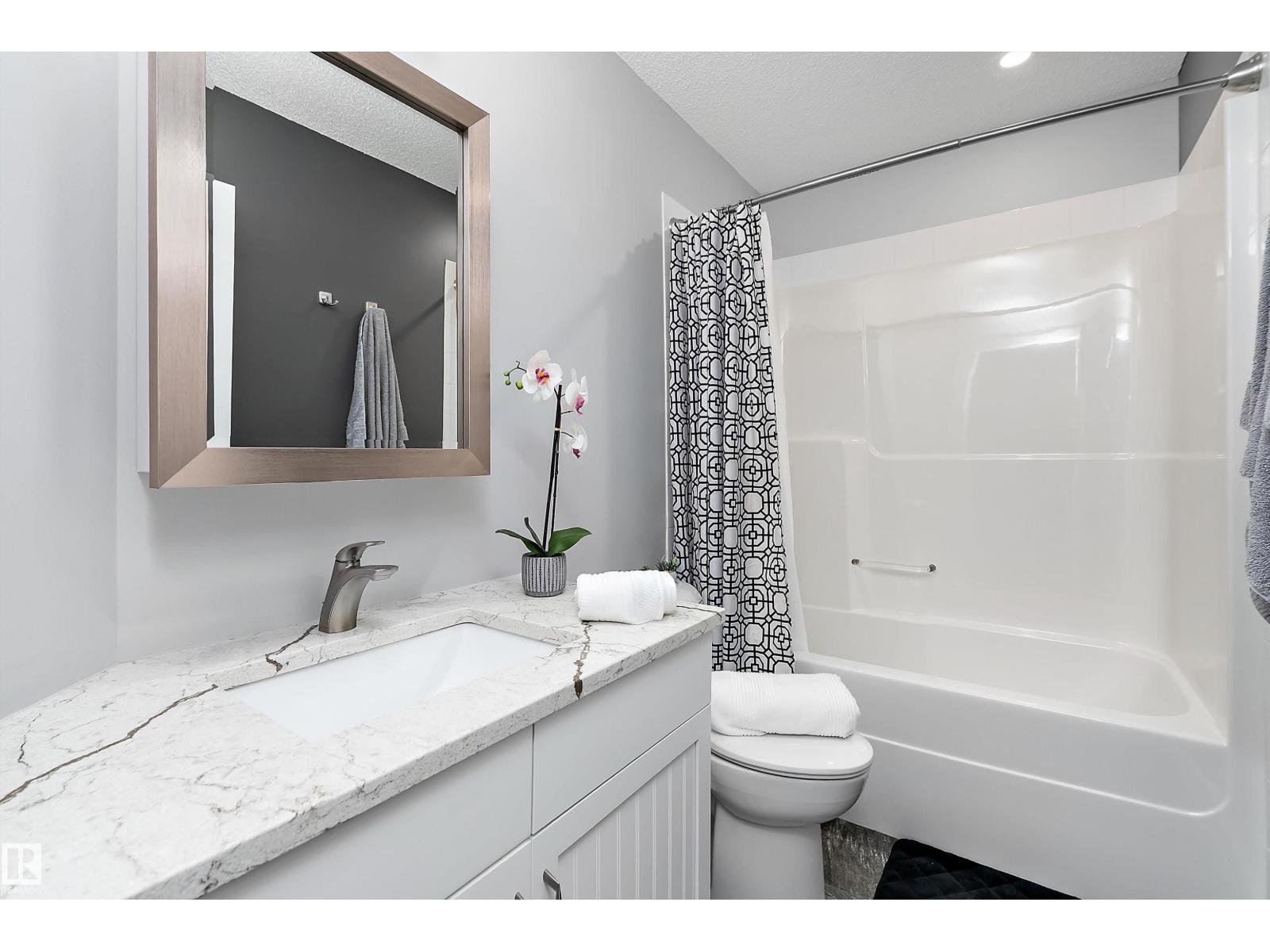 1223 117 St Nw, Edmonton, Alberta  T6J 7E5 - Photo 31 - E4486099