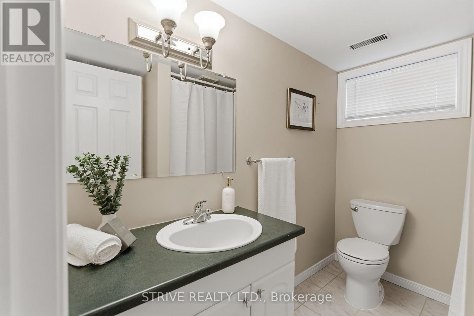 90 Southwood Street, Oshawa, Ontario  L1G 6L7 - Photo 40 - E13091578