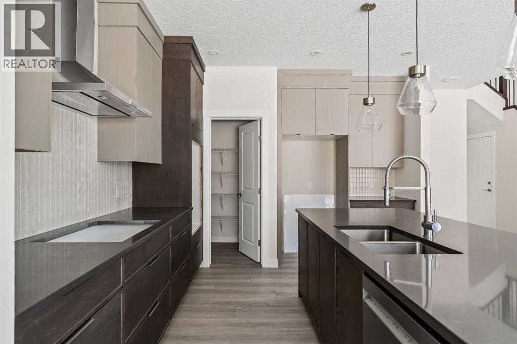 506 Lucas Way Nw, Calgary, Alberta  T3P 2E7 - Photo 8 - A2307462