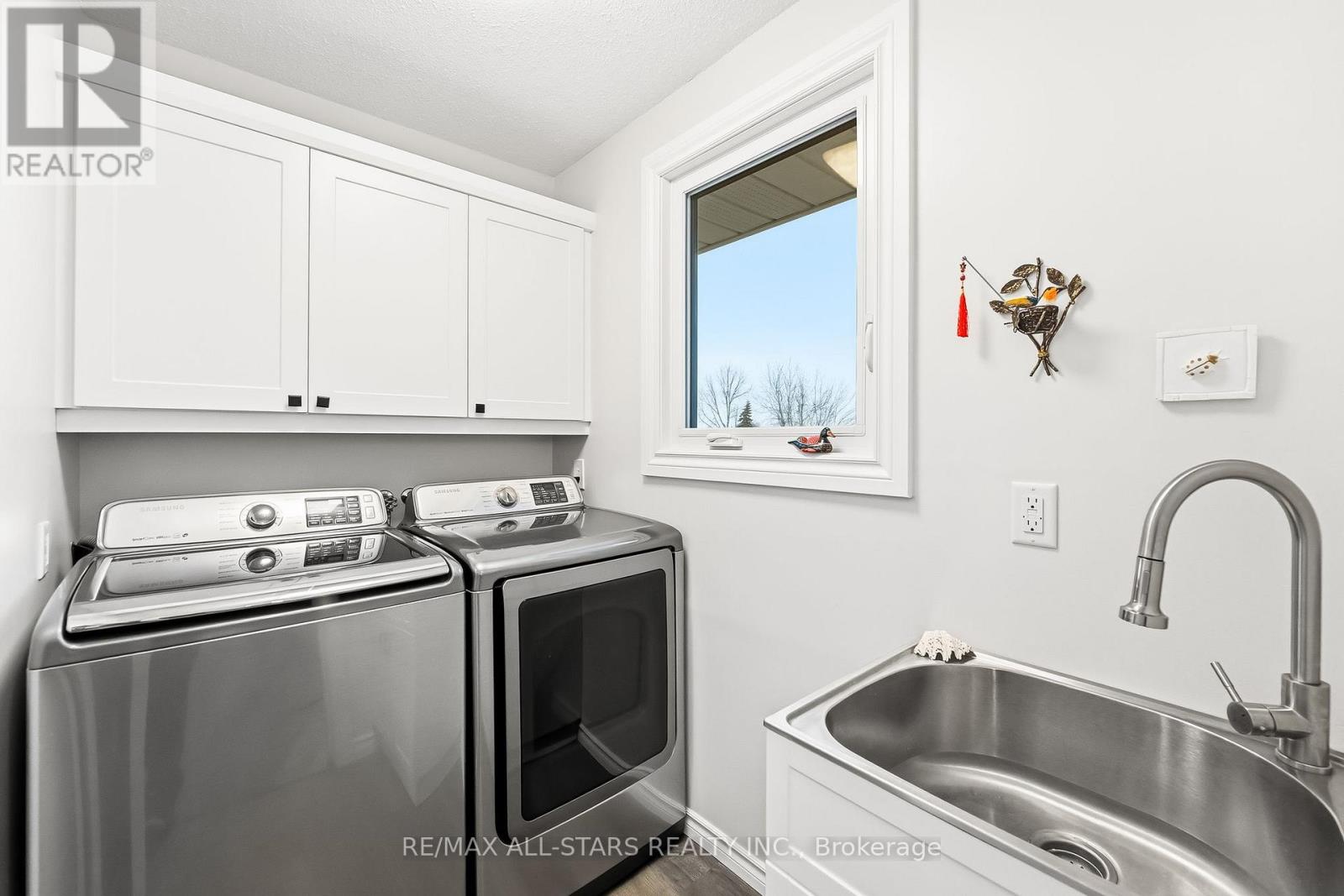 20915 Brunon Avenue, Kawartha Lakes (Mariposa), Ontario  L0C 1G0 - Photo 16 - X13093628