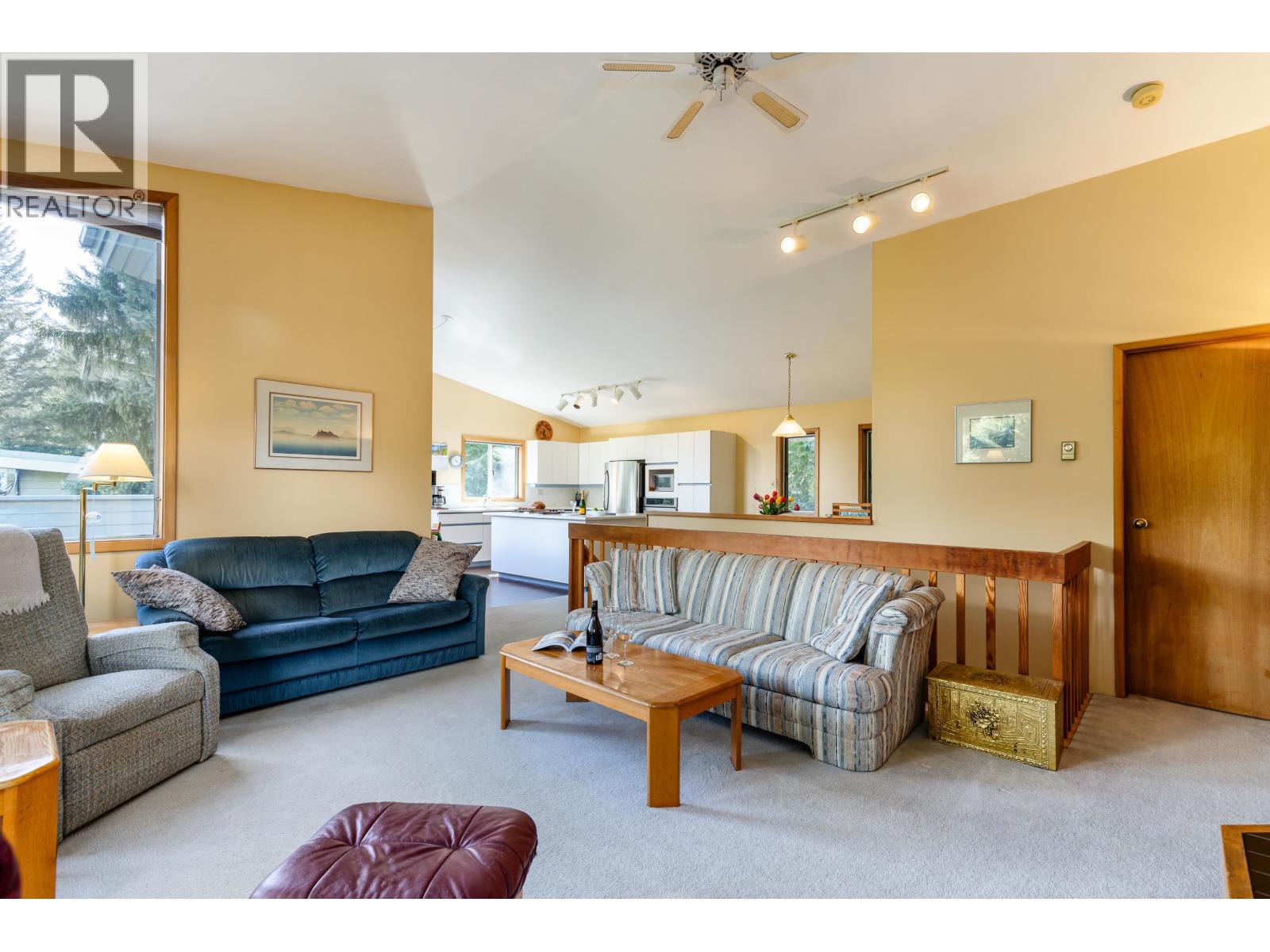 8325 Rainbow Drive, Whistler, British Columbia  V0N 1B8 - Photo 13 - R3120646
