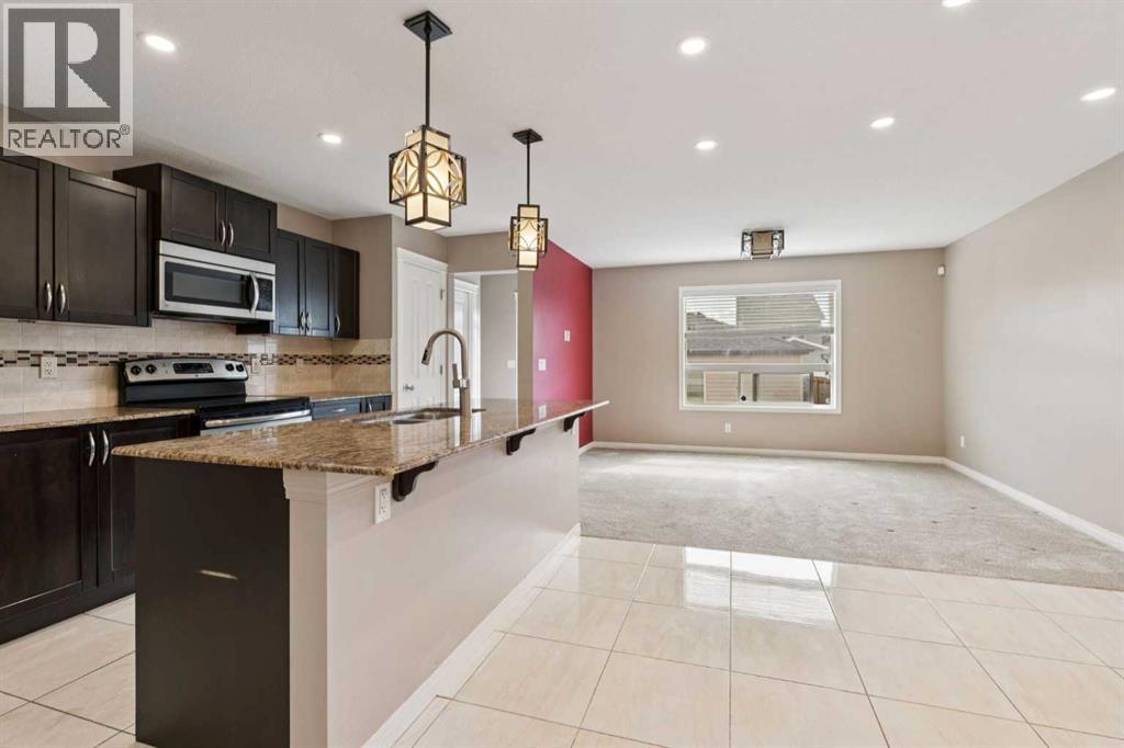 74 Skyview Point Green Ne, Calgary, Alberta  T3N 1B6 - Photo 5 - A2307613