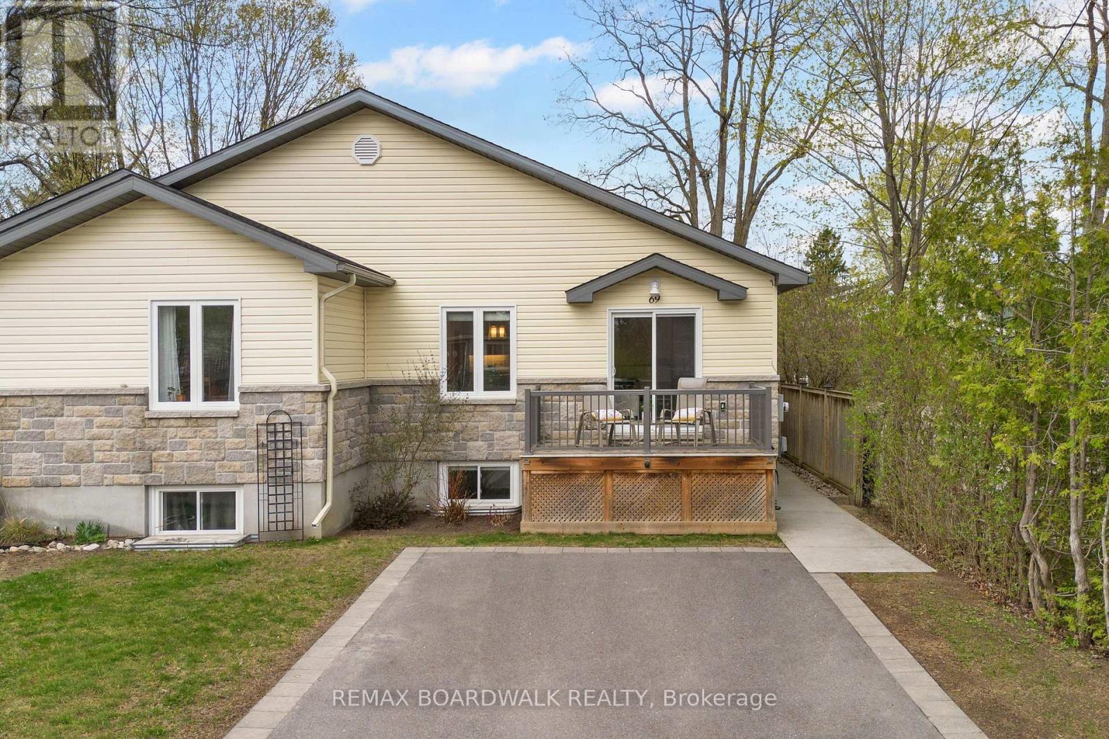 69 MITCHESON STREET, mississippi mills, Ontario