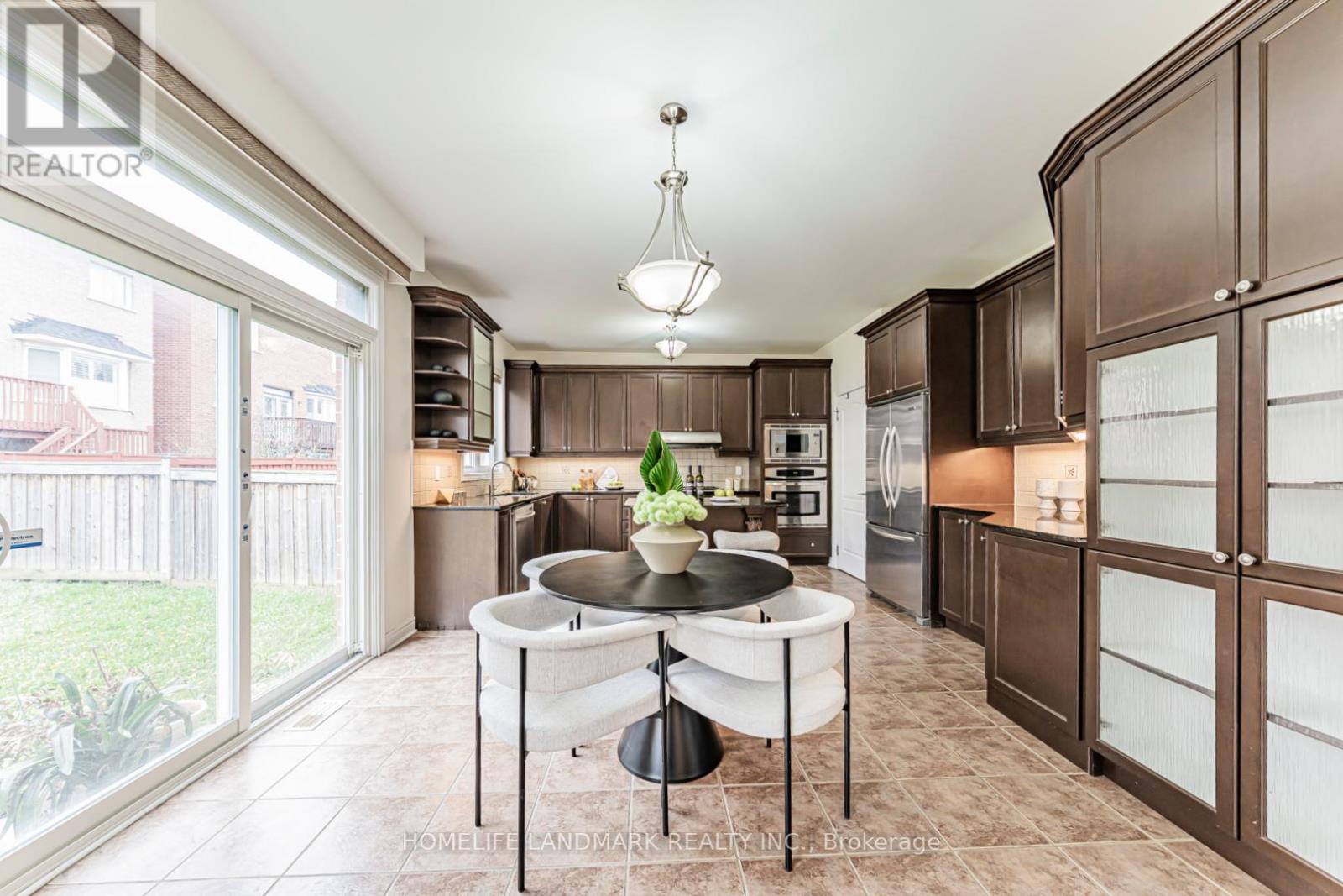 19 Darlet Avenue, Ajax, Ontario  L1Z 0G3 - Photo 12 - E13093652