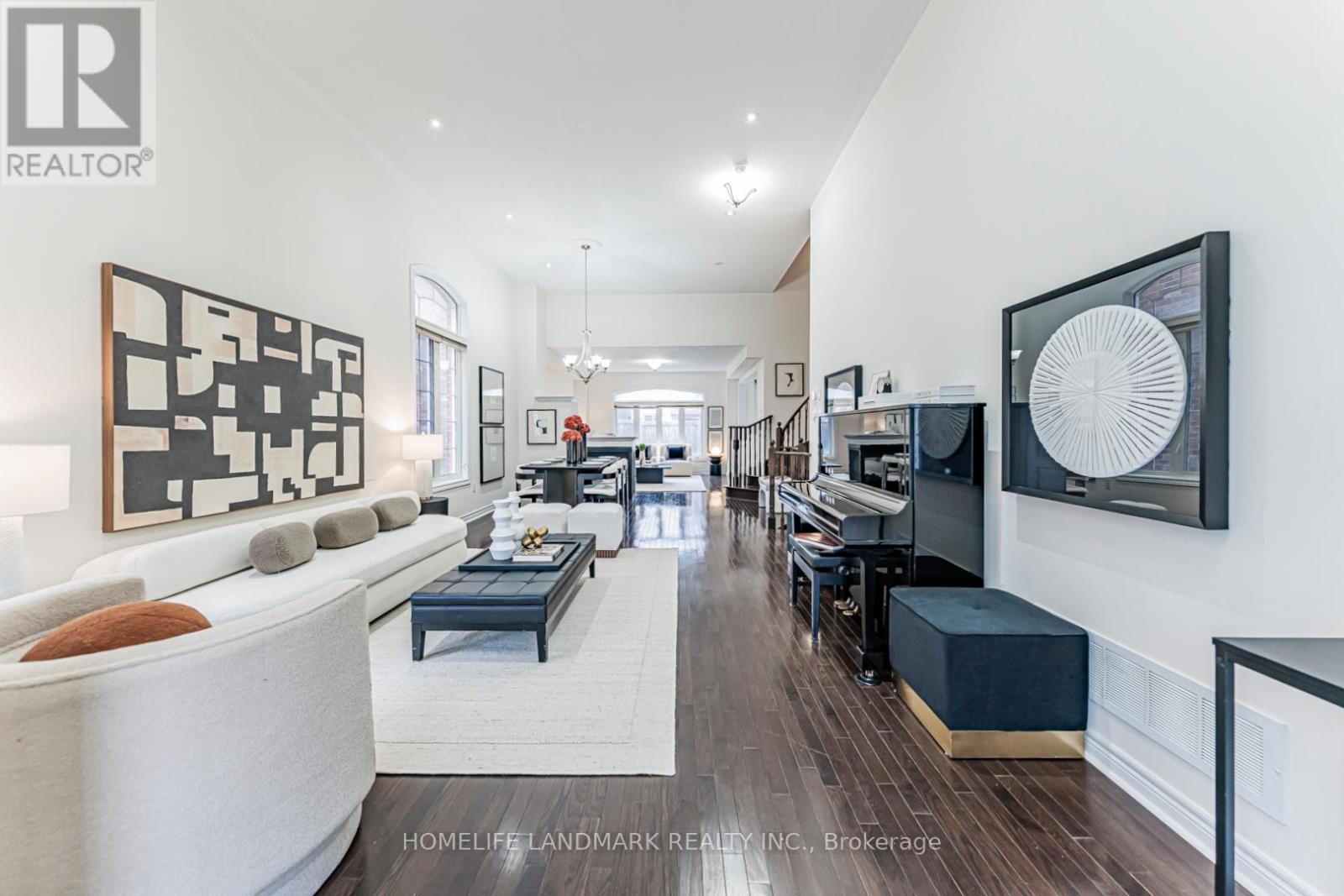 19 Darlet Avenue, Ajax, Ontario  L1Z 0G3 - Photo 4 - E13093652