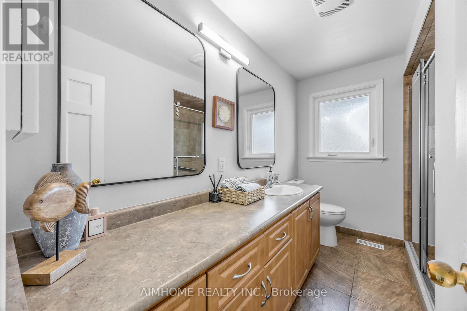 34 Marilake Drive, Toronto, Ontario  M1S 1V7 - Photo 14 - E13093694