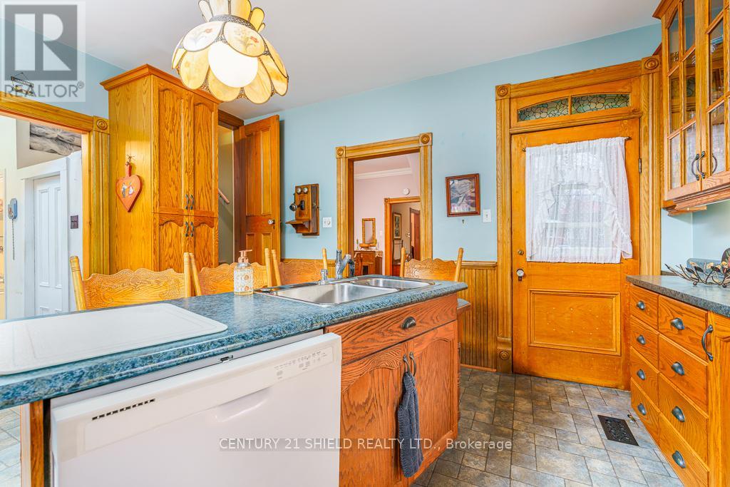 48 St George Street E, North Glengarry, Ontario  K0C 1A0 - Photo 15 - X13014324
