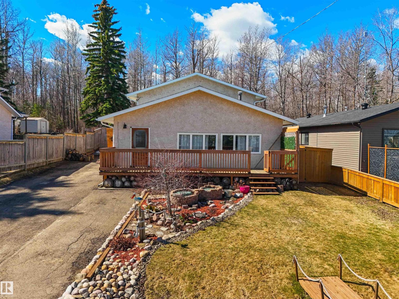 211 Crystal Springs Dr, Rural Wetaskiwin County, Alberta  T0C 2V0 - Photo 1 - E4479290