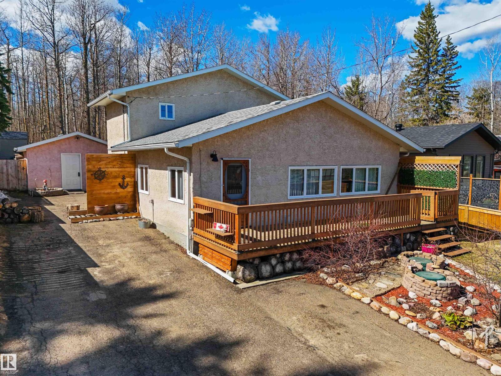 211 Crystal Springs Dr, Rural Wetaskiwin County, Alberta  T0C 2V0 - Photo 3 - E4479290