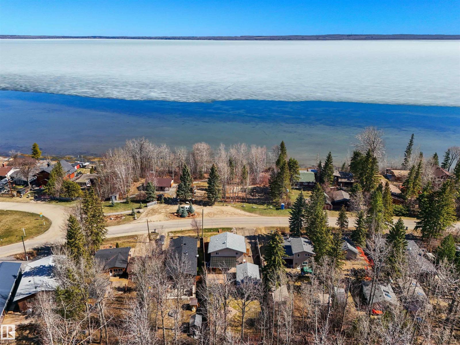 211 Crystal Springs Dr, Rural Wetaskiwin County, Alberta  T0C 2V0 - Photo 13 - E4479290