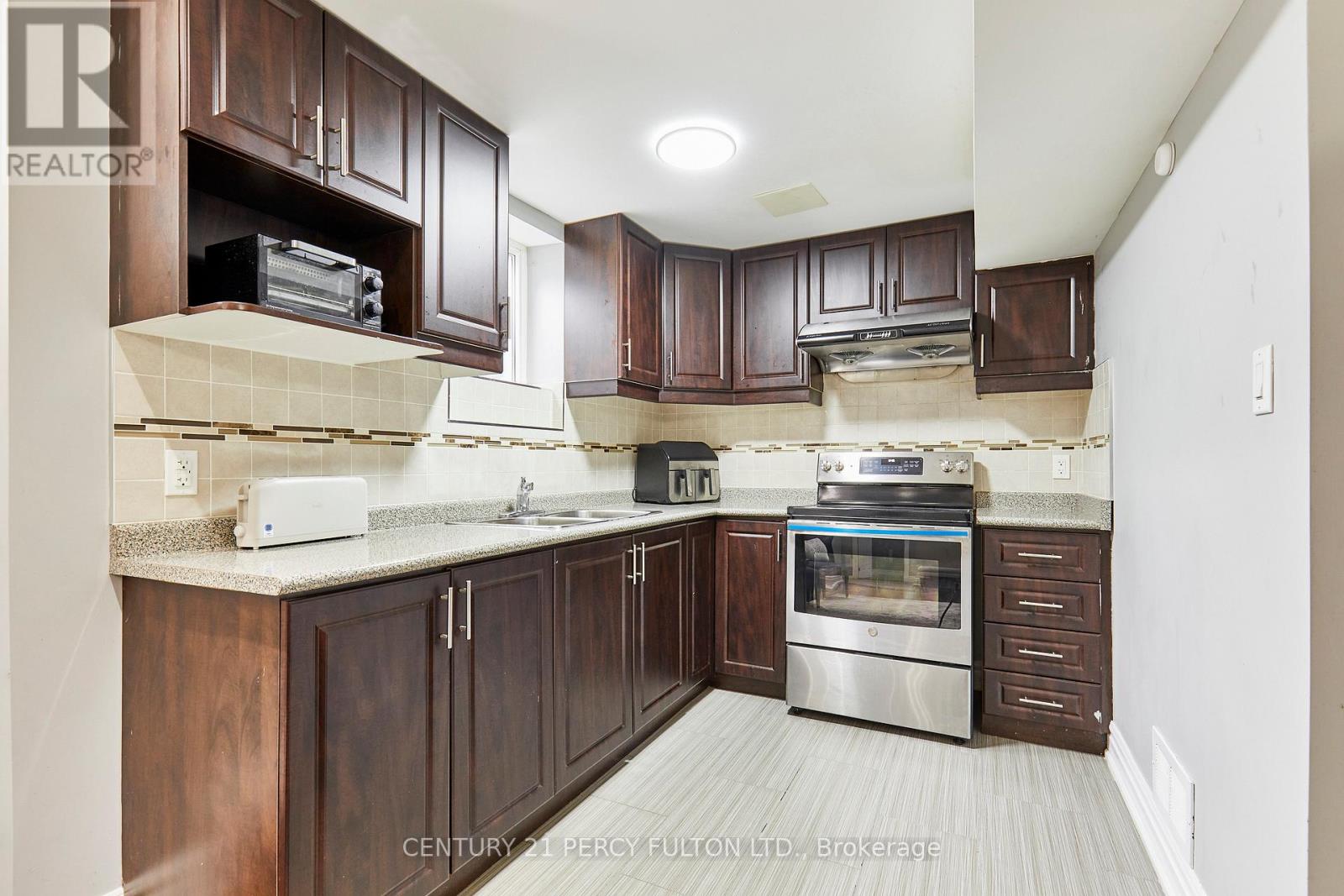 7 Schoolbridge Street, Ajax, Ontario  L1T 4Z2 - Photo 29 - E13092702