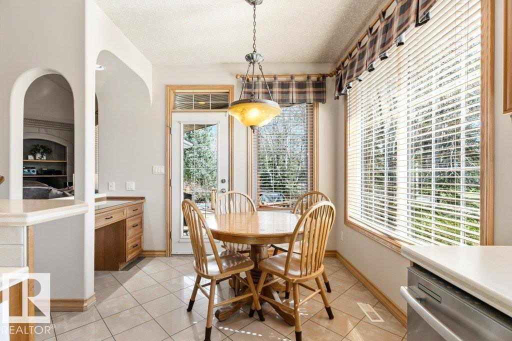244 Wolf Willow Rd Nw, Edmonton, Alberta  T5T 6N3 - Photo 11 - E4486101