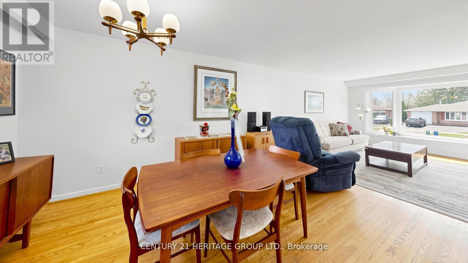 72 Romfield Circuit, Markham, Ontario  L3T 3H6 - Photo 12 - N13093692