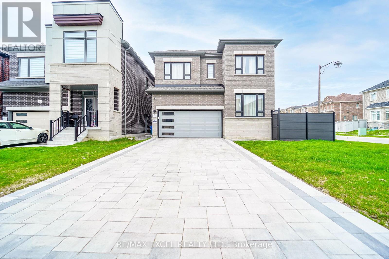231 Fallharvest Way, Whitchurch-Stouffville, Ontario  L4A 5C2 - Photo 5 - N13093706