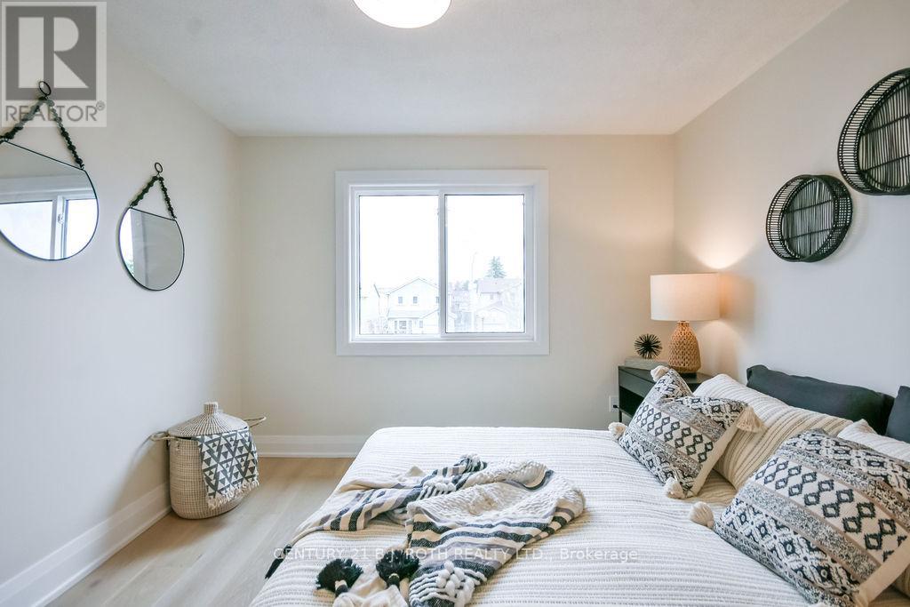 20 Hadden Crescent, Barrie, Ontario  L4M 6G6 - Photo 24 - S13093686