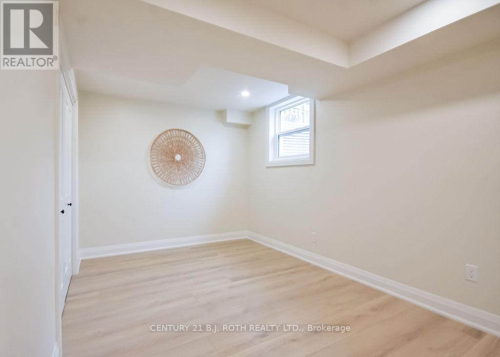 20 Hadden Crescent, Barrie, Ontario  L4M 6G6 - Photo 34 - S13093686