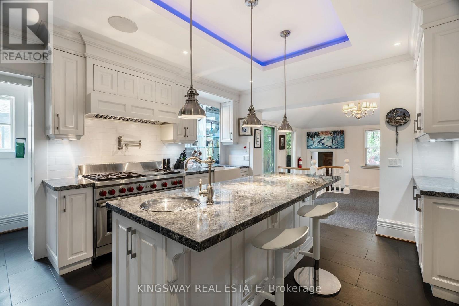 166 High Park Avenue, Toronto, Ontario  M6P 2S4 - Photo 12 - W13093636