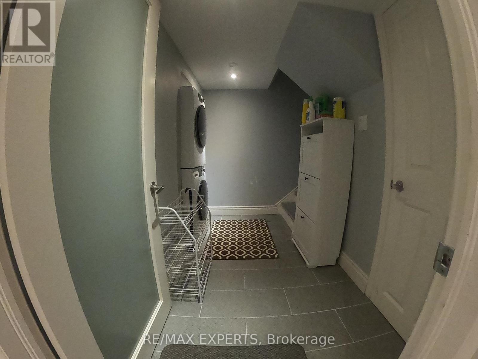 Bsmt - 10 Lady Bank Road, Toronto, Ontario  M8Z 4J5 - Photo 7 - W13093646
