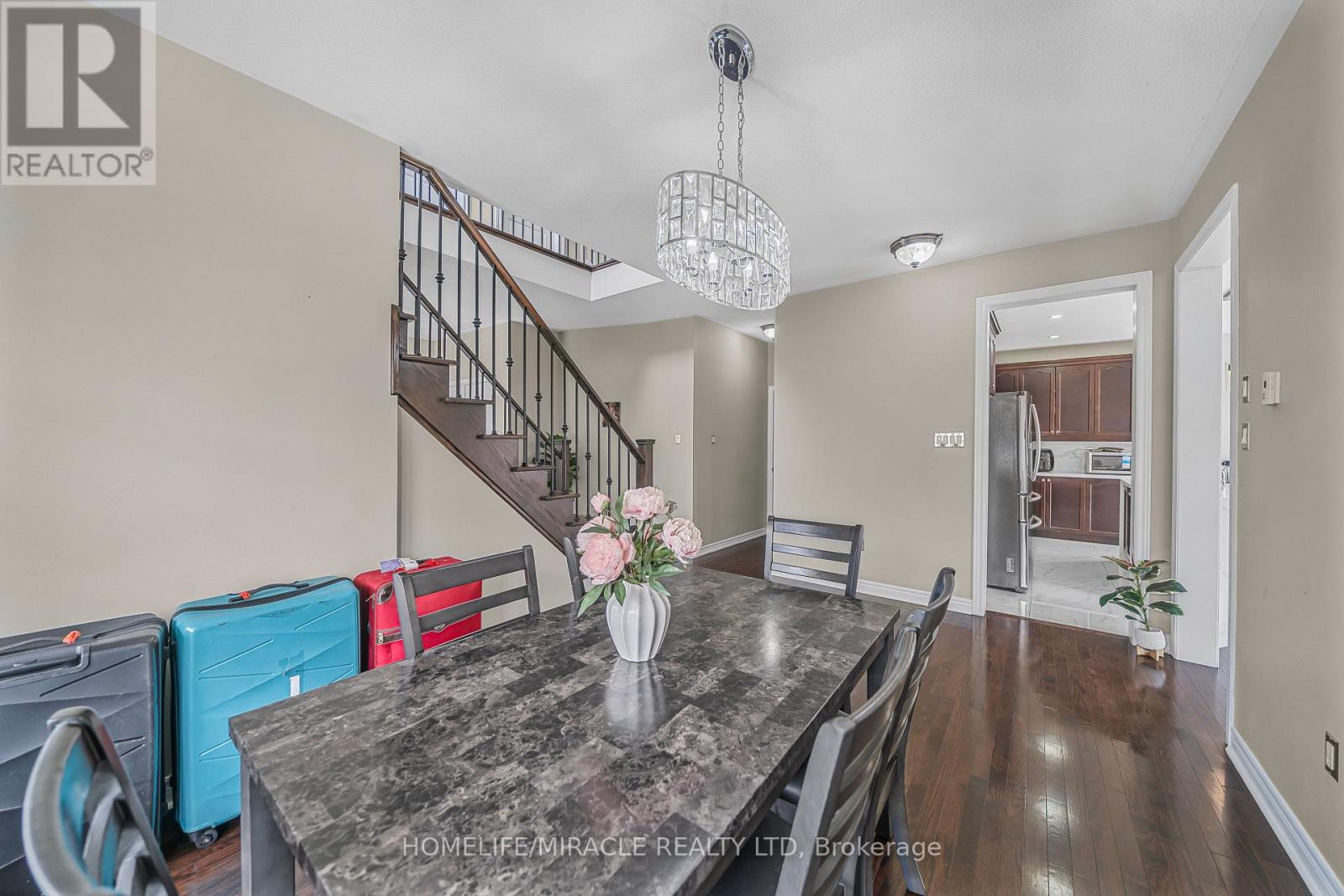 9 Berryfield Way, Brampton (Sandringham-Wellington), Ontario  L6R 0Y3 - Photo 12 - W13093698