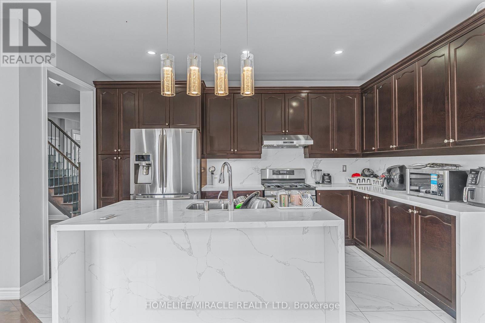9 Berryfield Way, Brampton (Sandringham-Wellington), Ontario  L6R 0Y3 - Photo 14 - W13093698