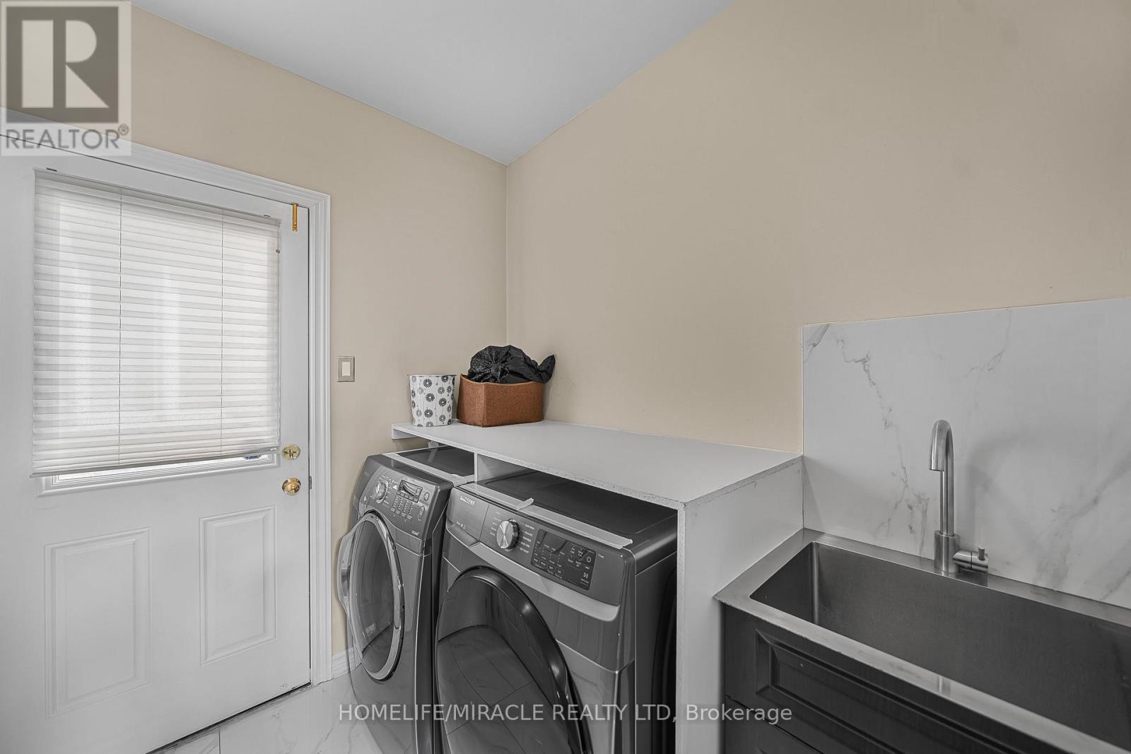 9 Berryfield Way, Brampton (Sandringham-Wellington), Ontario  L6R 0Y3 - Photo 24 - W13093698