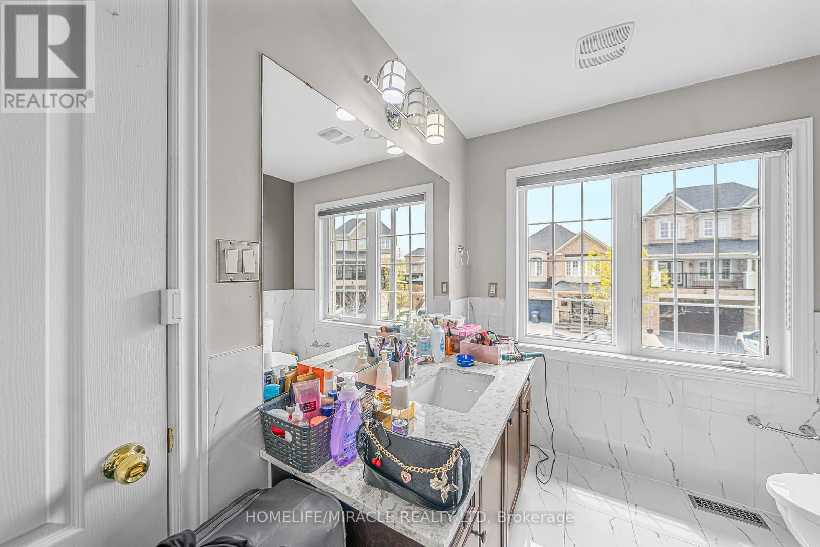 9 Berryfield Way, Brampton (Sandringham-Wellington), Ontario  L6R 0Y3 - Photo 29 - W13093698