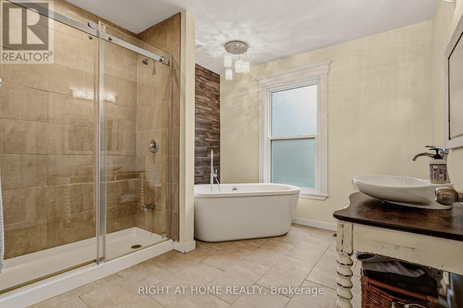 104 Barnesdale Avenue N, Hamilton, Ontario  L8L 6S5 - Photo 17 - X13093648