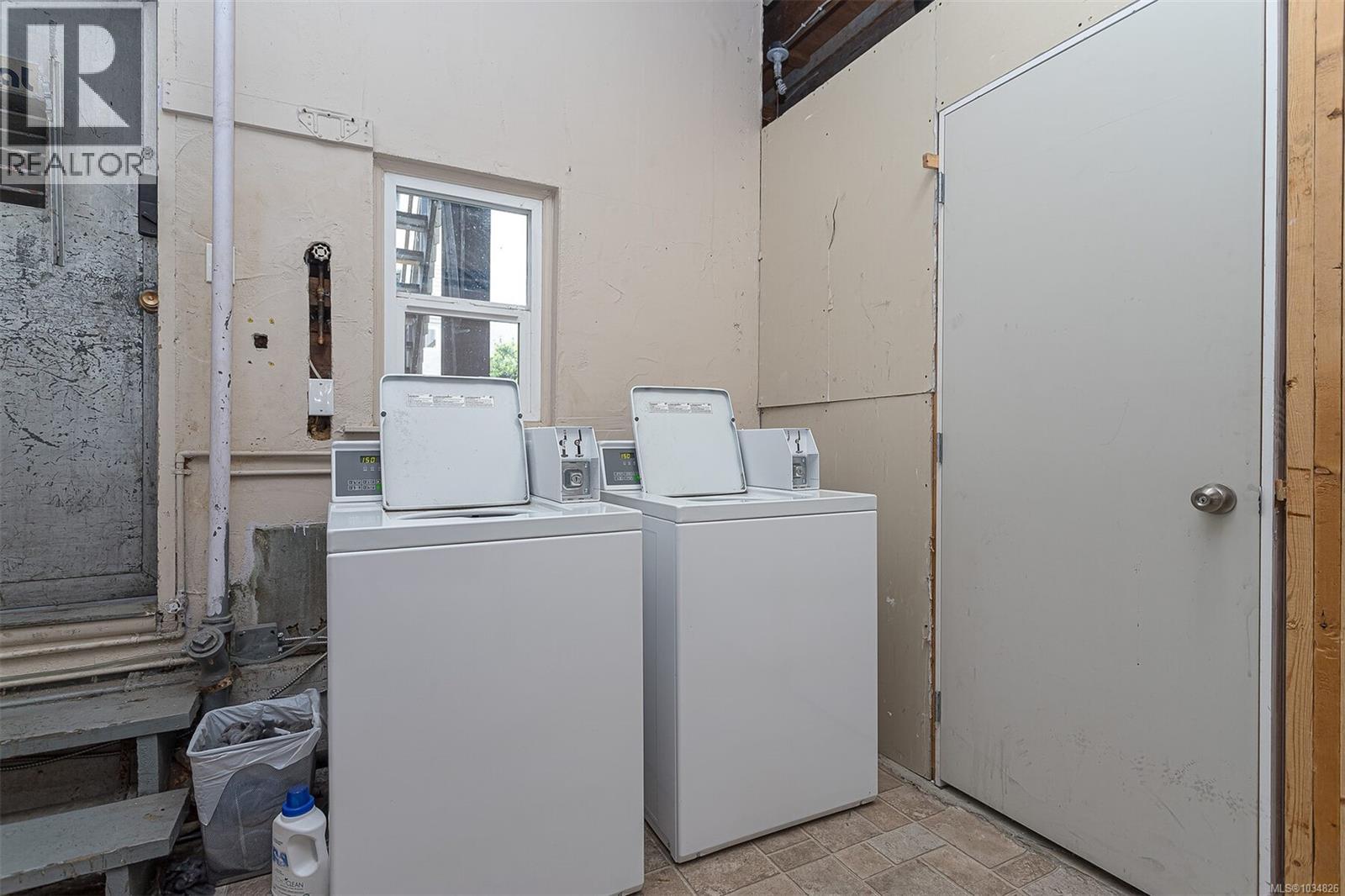 1-5 1044 Hillside Ave, Victoria, British Columbia  V8T 2A5 - Photo 55 - 1034826