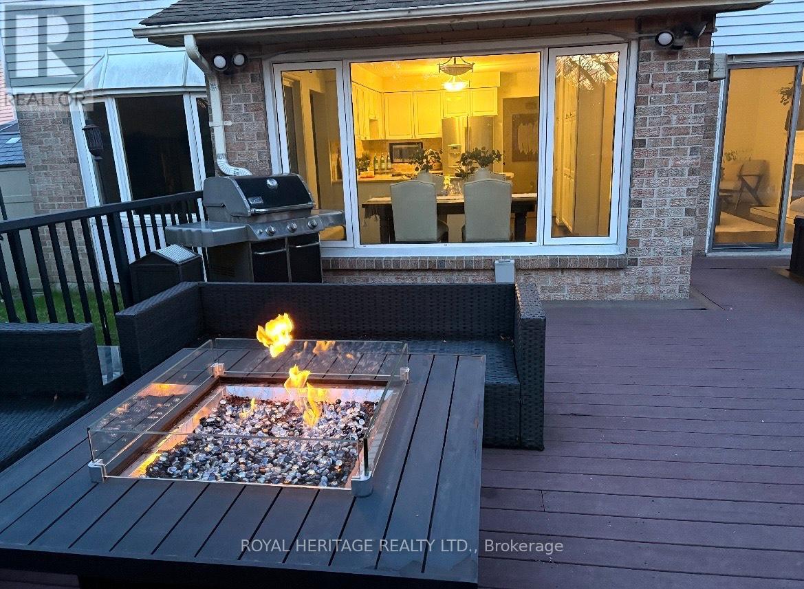 1237 Fieldstone Circle N, Pickering, Ontario  L1X 1B9 - Photo 41 - E13071890